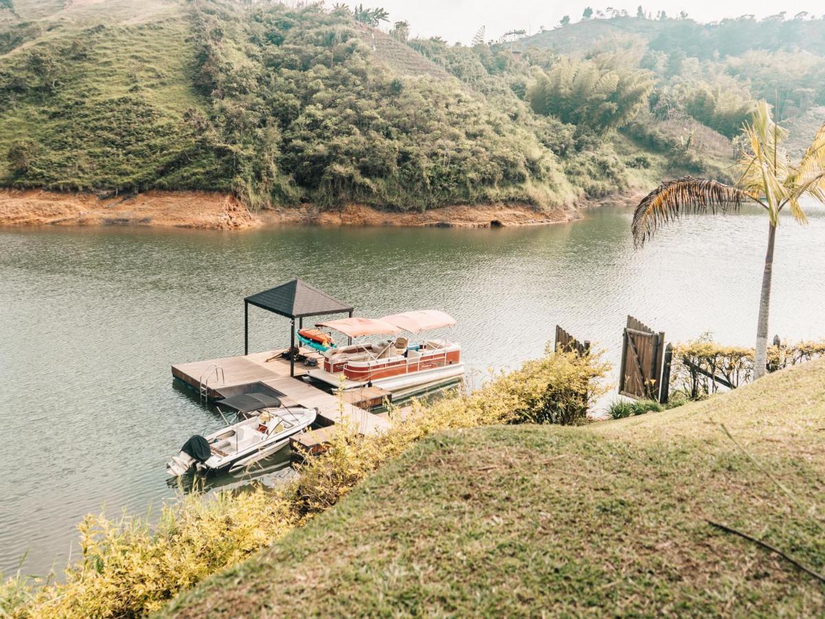 Albergue Volare Guatape Isla Exterior foto